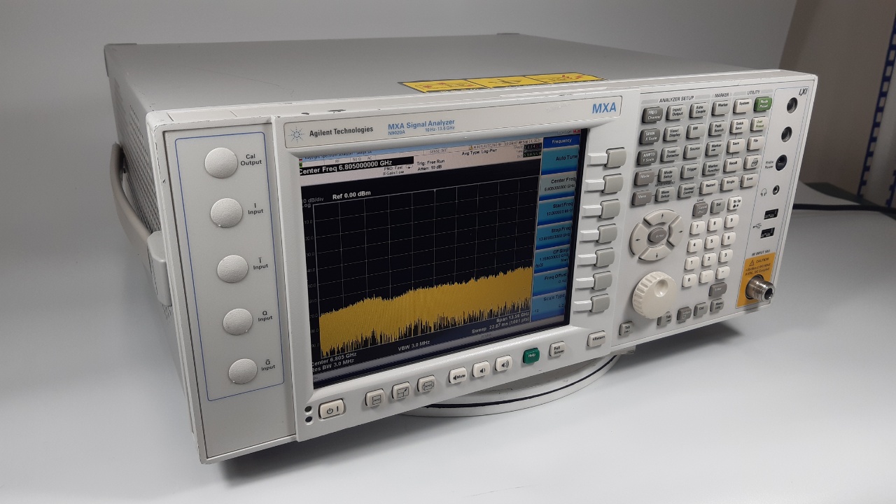 DOULTECH Agilent/Spectrum Analyzer/N9020A/513/B25/P03